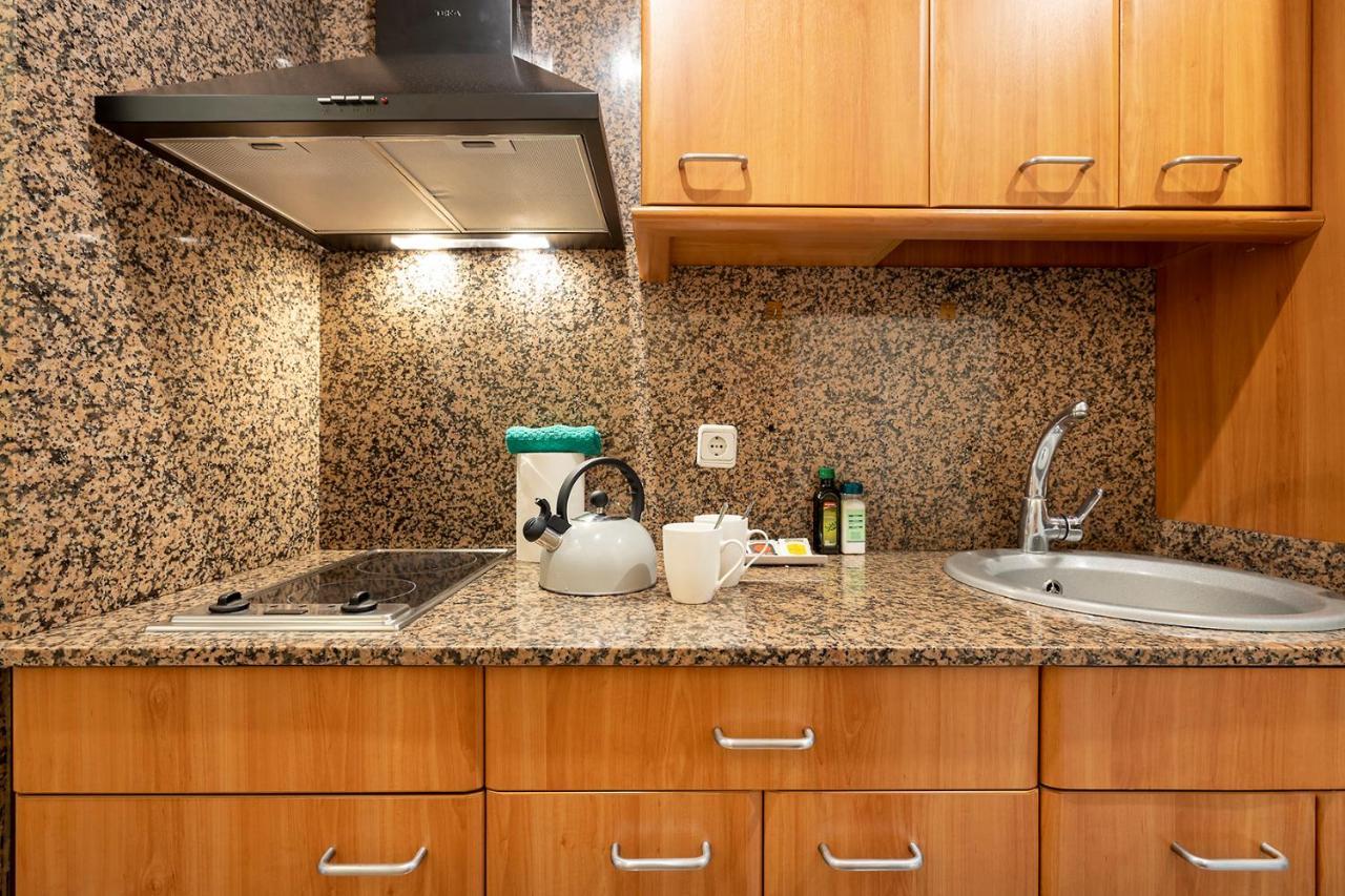 Apartments Sata Park Guell Area Barcelona Luaran gambar