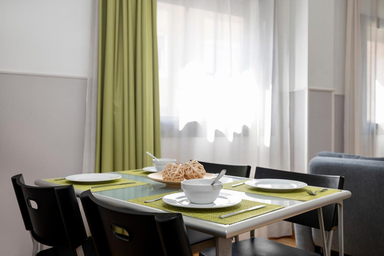 Apartments Sata Park Guell Area Barcelona Luaran gambar