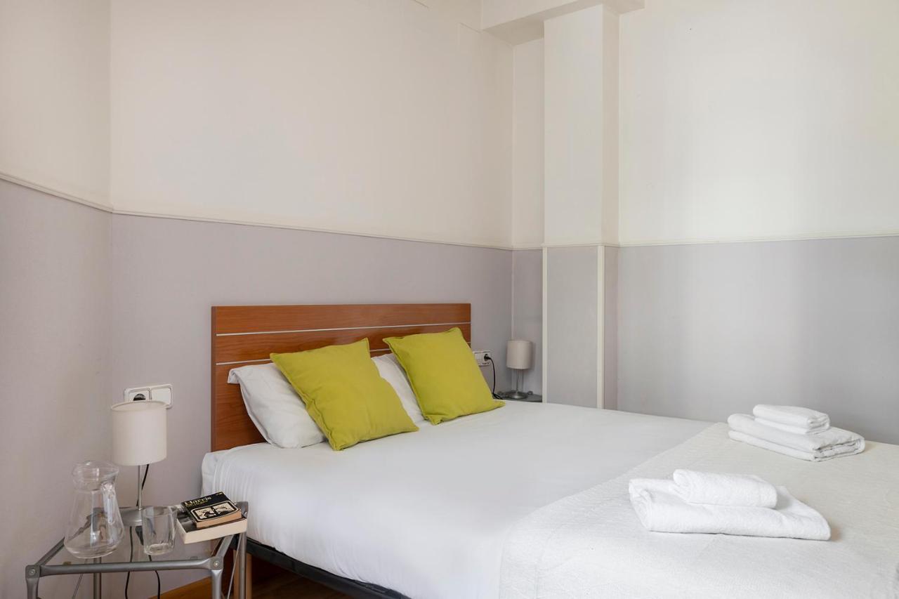 Apartments Sata Park Guell Area Barcelona Luaran gambar