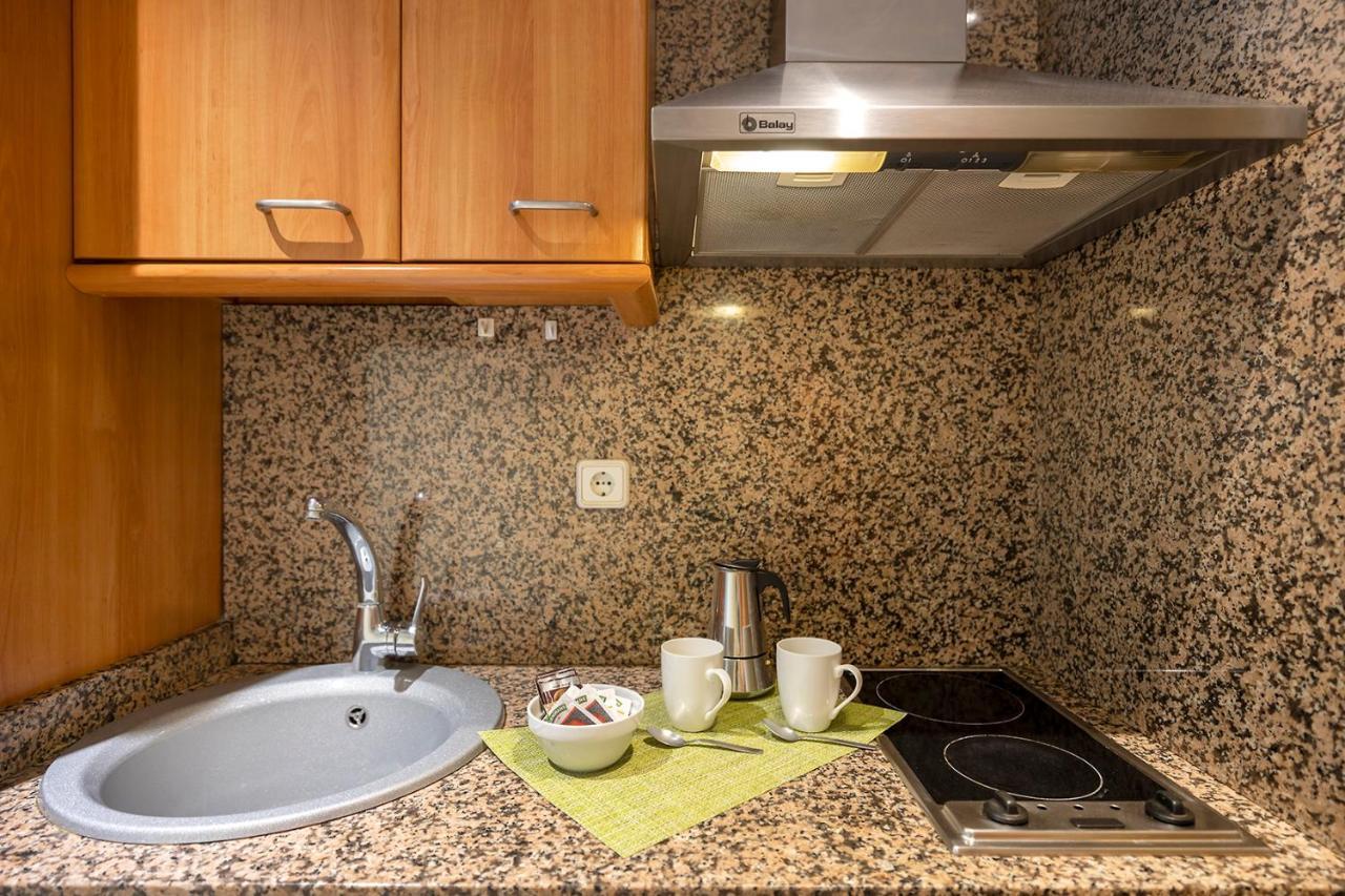 Apartments Sata Park Guell Area Barcelona Luaran gambar
